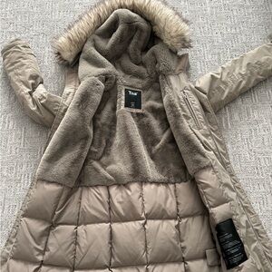 TNA Aritzia Summit Parka